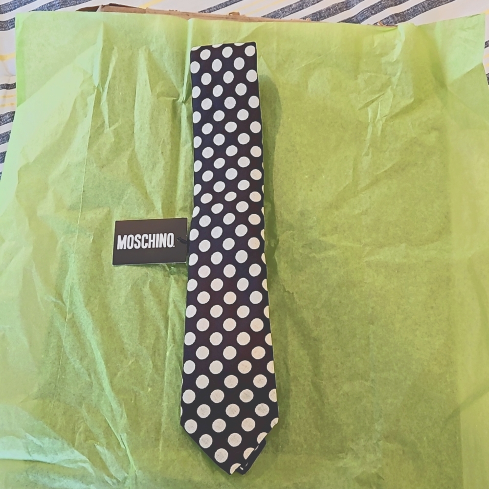 BNWT MOSCHINO DARK CHOCOLATE WITH CREAM POLKA DOT NECKTIE